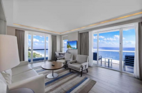 Beachfront Condo with Spacious Balcony